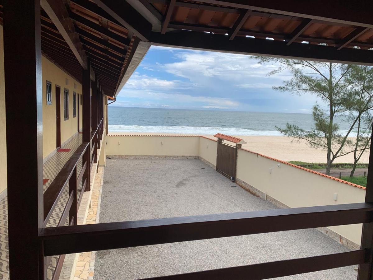 Black Point Beach Club Guest house Marica