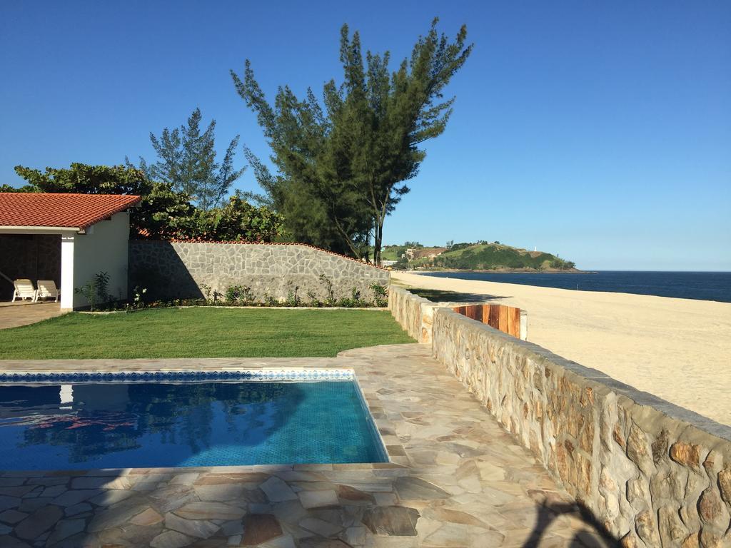 Black Point Beach Club Guest house