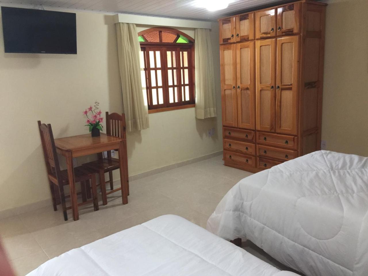 Guest house Black Point Beach Club